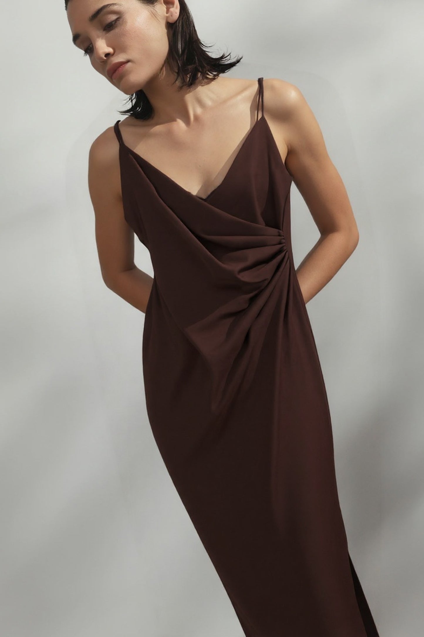 ABITO MIDI DRAPPEGGIATO EFFETTO SATIN EBANO IMPERIAL