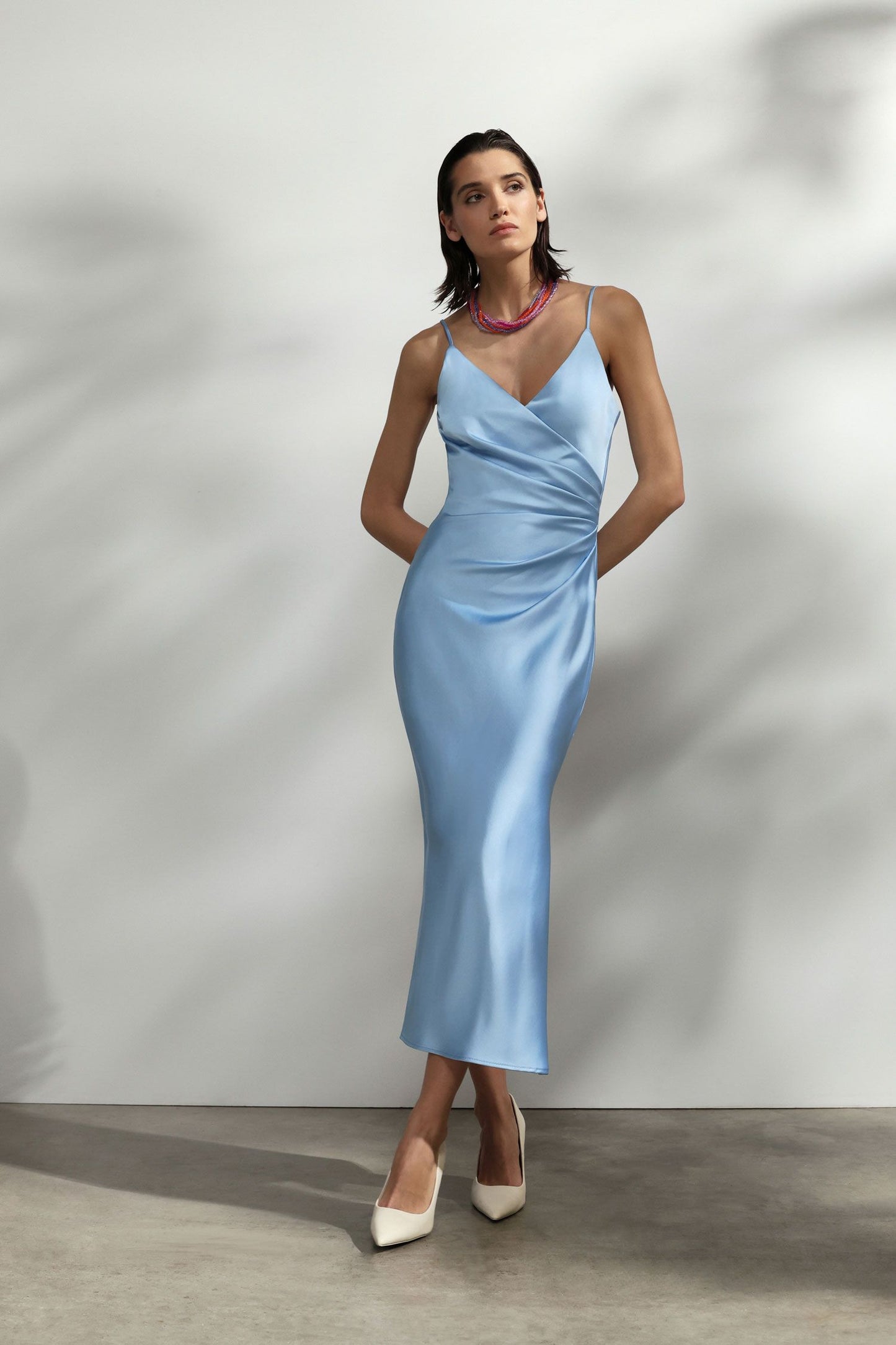 ABITO MIDI DRAPPEGGIATO EFFETTO SATIN EBANO IMPERIAL