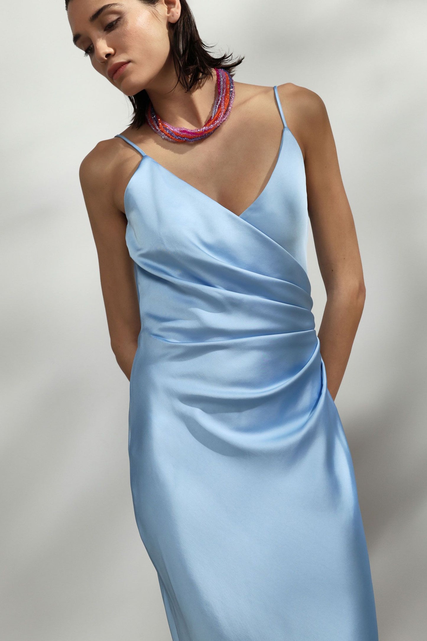 ABITO MIDI DRAPPEGGIATO EFFETTO SATIN ACQUA IMPERIAL