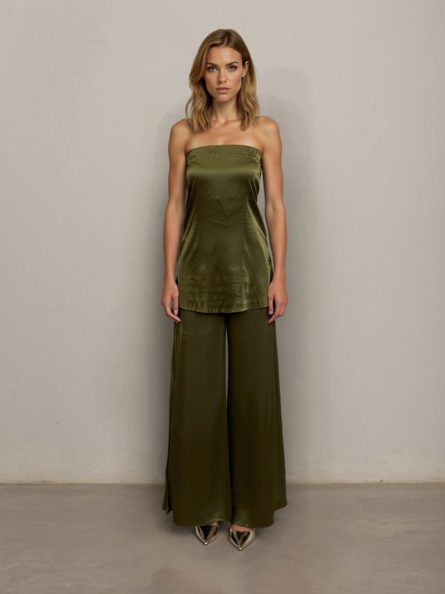 TENSIONE IN COMPLETO IN SATIN