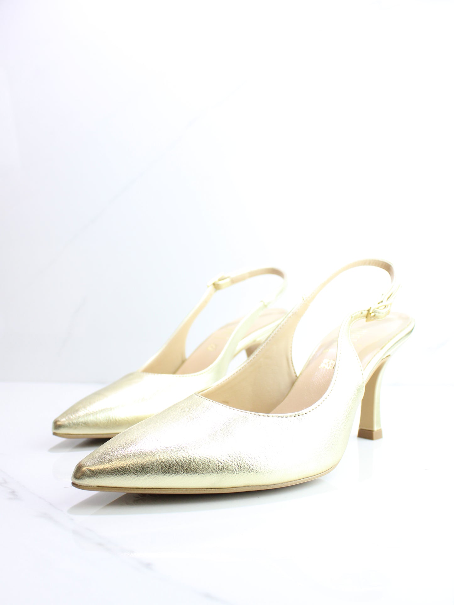 SLINGBACK PLATINO OVYE