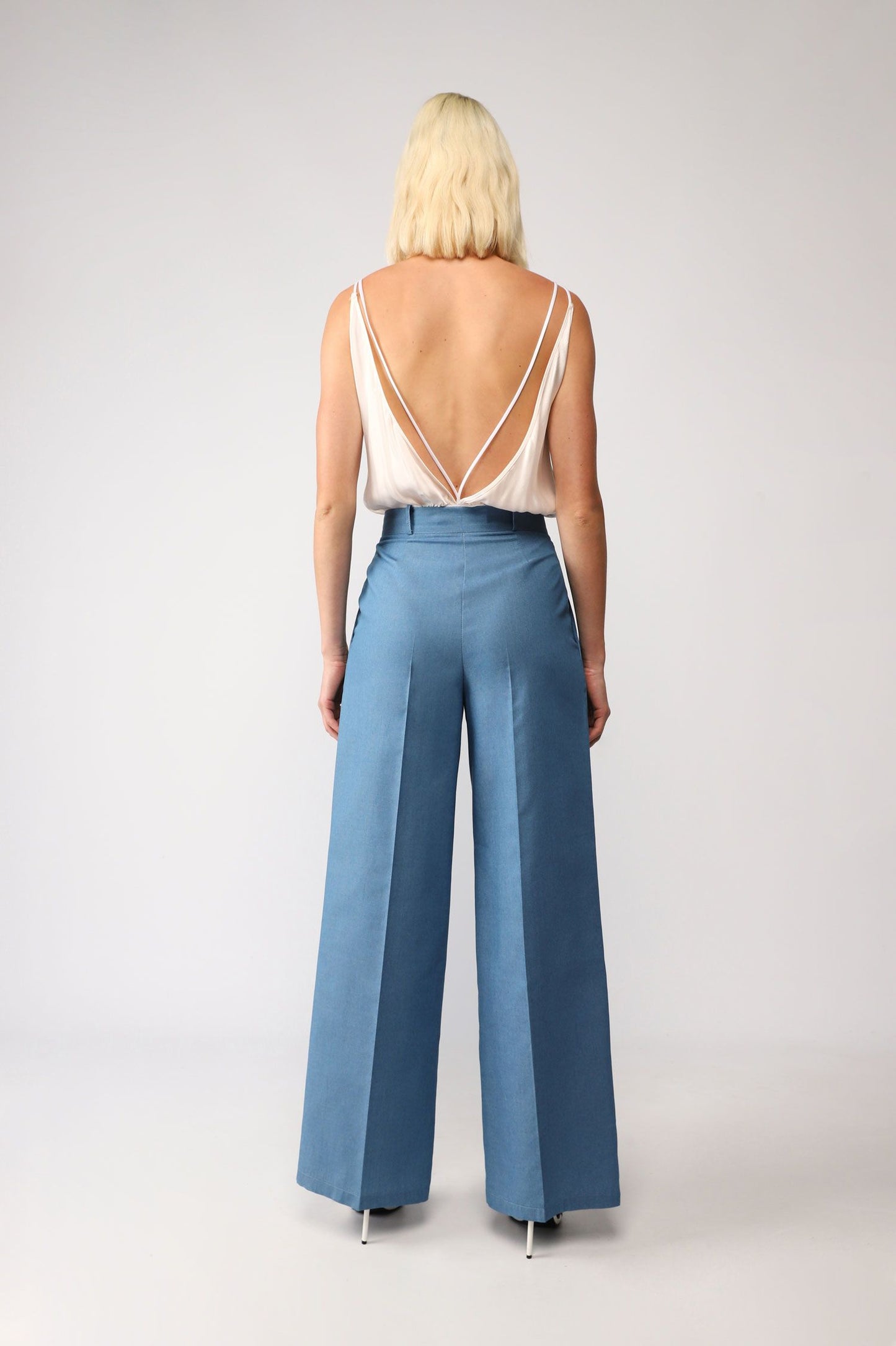 PANTALONI PALAZZO MONOCOLOUR CON PINCES E PIEGA STIRATA IMPERIAL