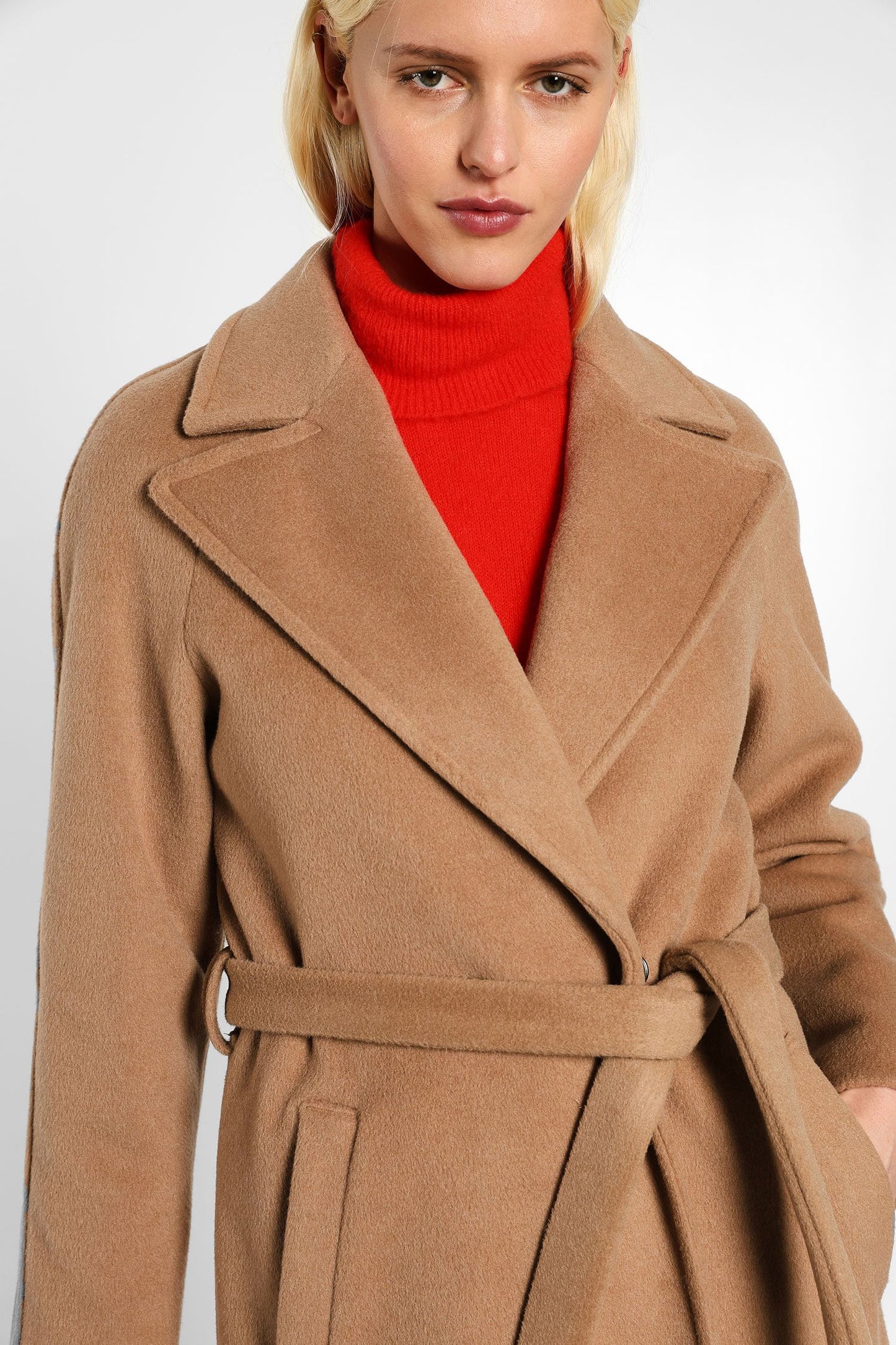 Cappotto midi con rever a lancia e fusciacca IMPERIAL