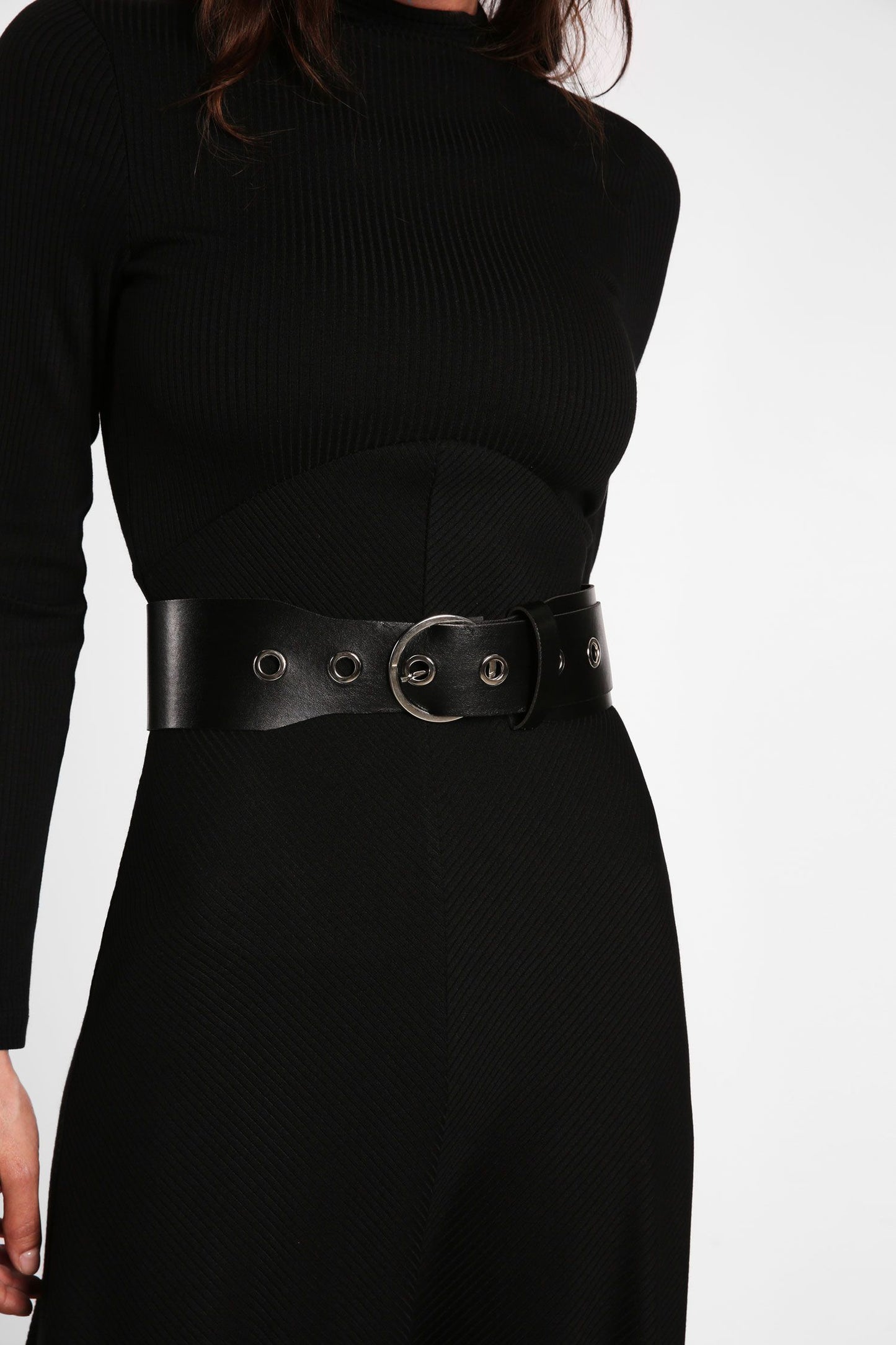 Abito lungo monocolour con maniche lunghe e cintura IMPERIAL