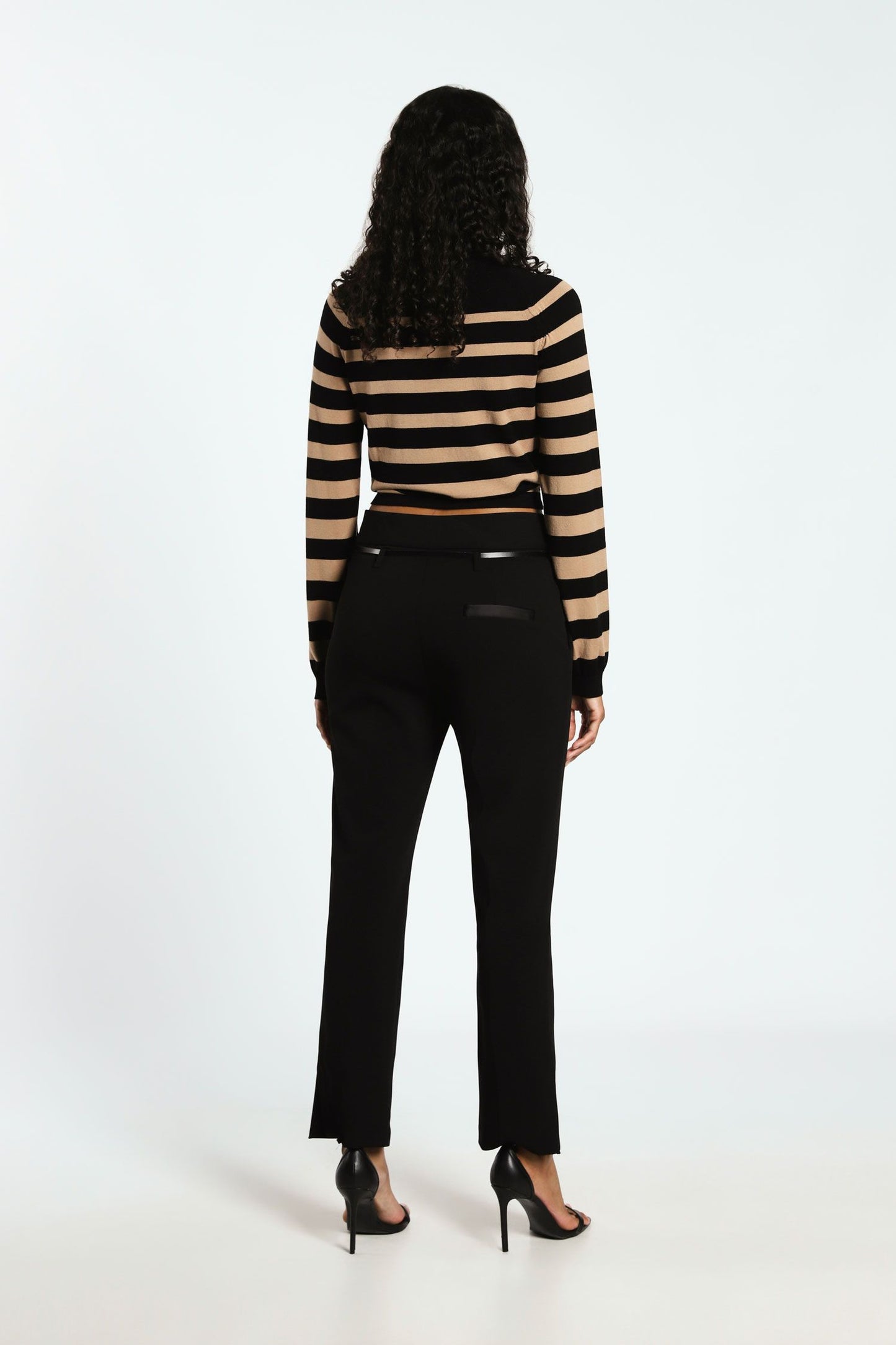 Pantaloni straight monocolour con chiusura laterale e cintura IMPERIAL