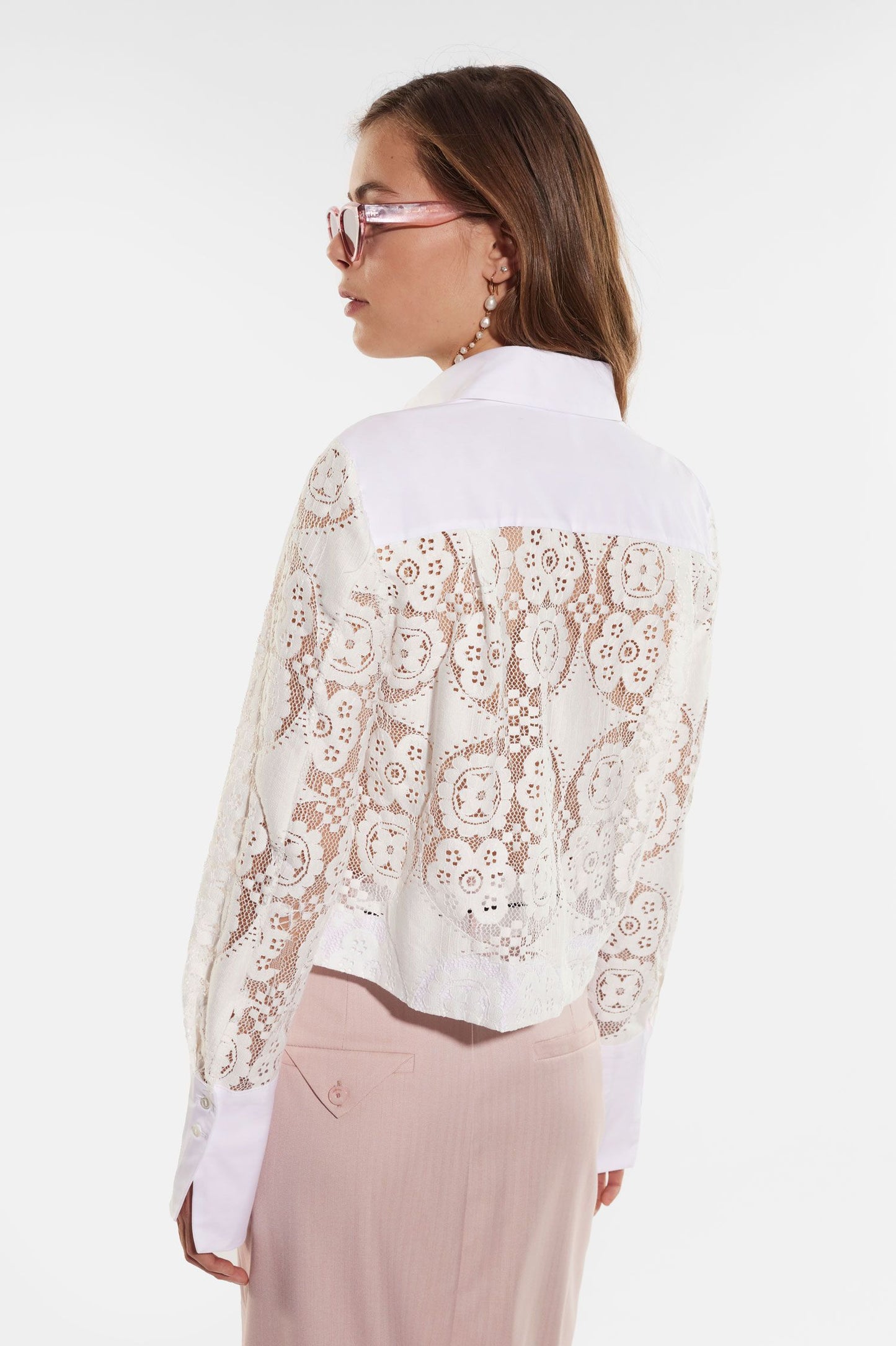 Camicia in pizzo fantasia floreale con colletto classico IMPERIAL.