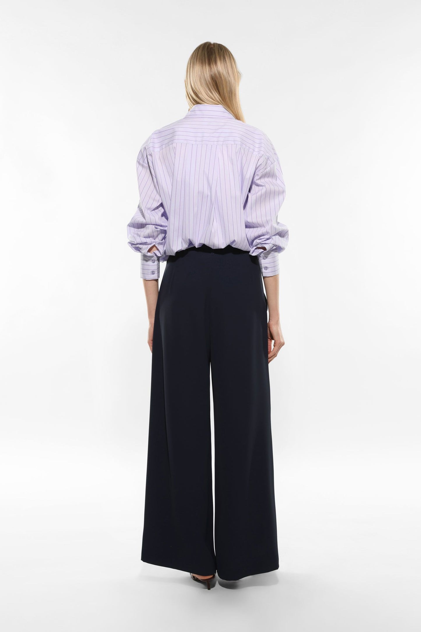 Pantaloni a palazzo monocolour con pinces e cintura IMPERIAL