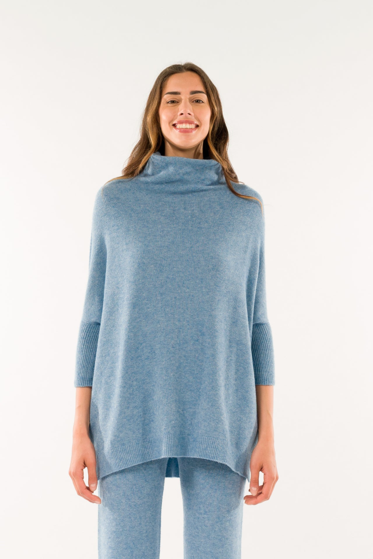 MAGLIA OVER COLLO CIAMBELLA KONTATTO.