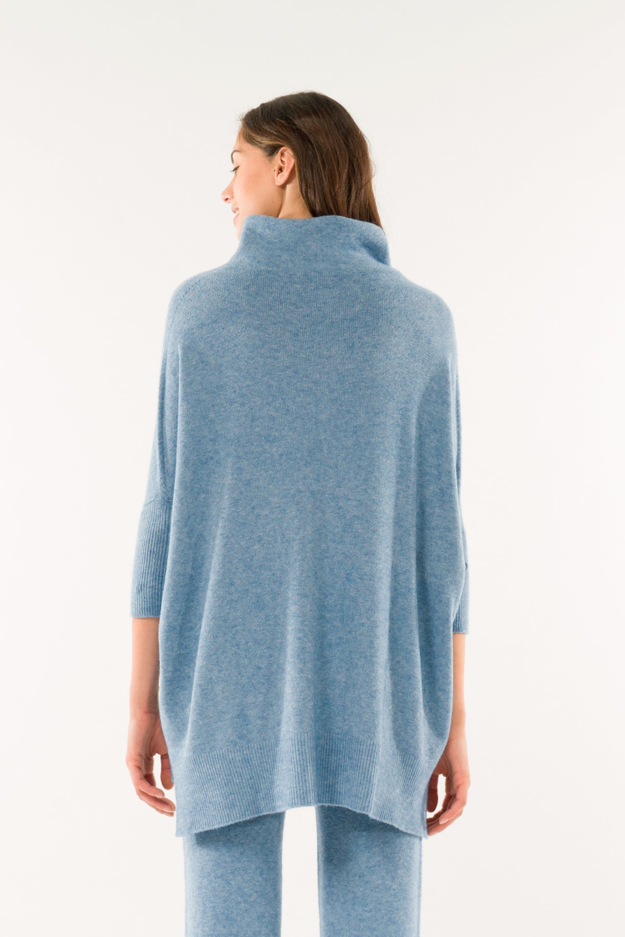 MAGLIA OVER COLLO CIAMBELLA KONTATTO.