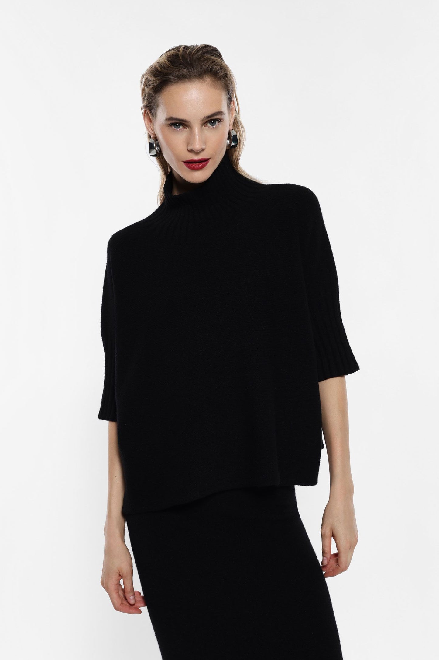 MAGLIA M3025792 NERO IMPERIAL.