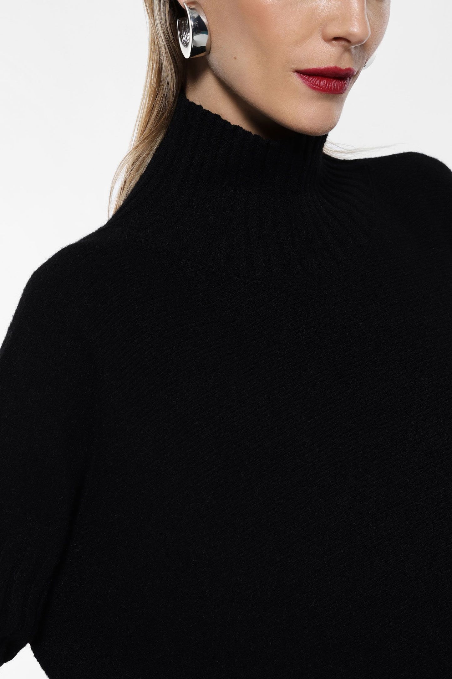 MAGLIA M3025792 NERO IMPERIAL.