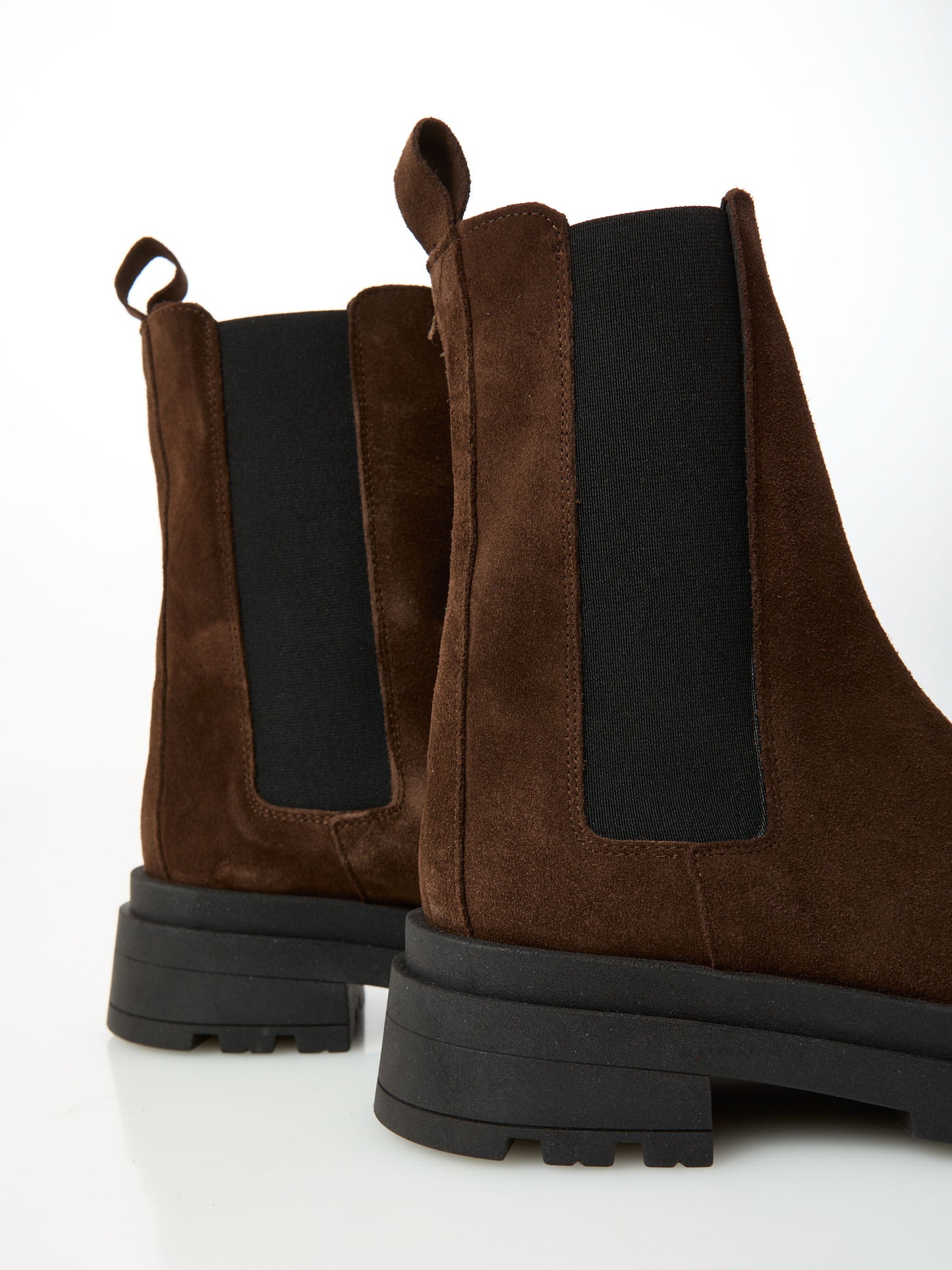 Chelsea Boot In Camoscio OVYE