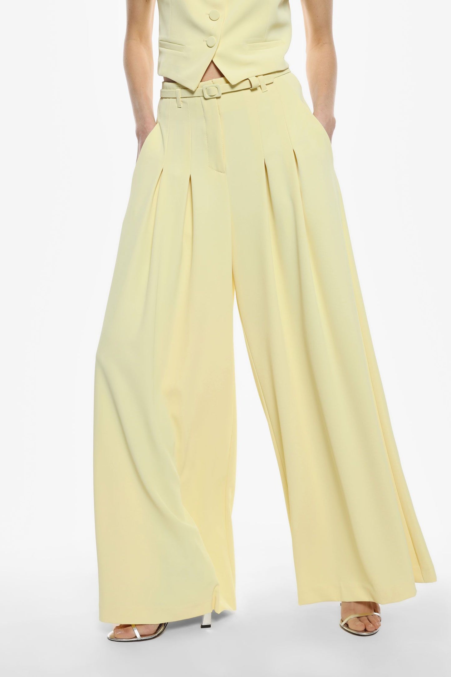 PANTALONI AMPI CON VITA ALTA BURRO IMPERIAL