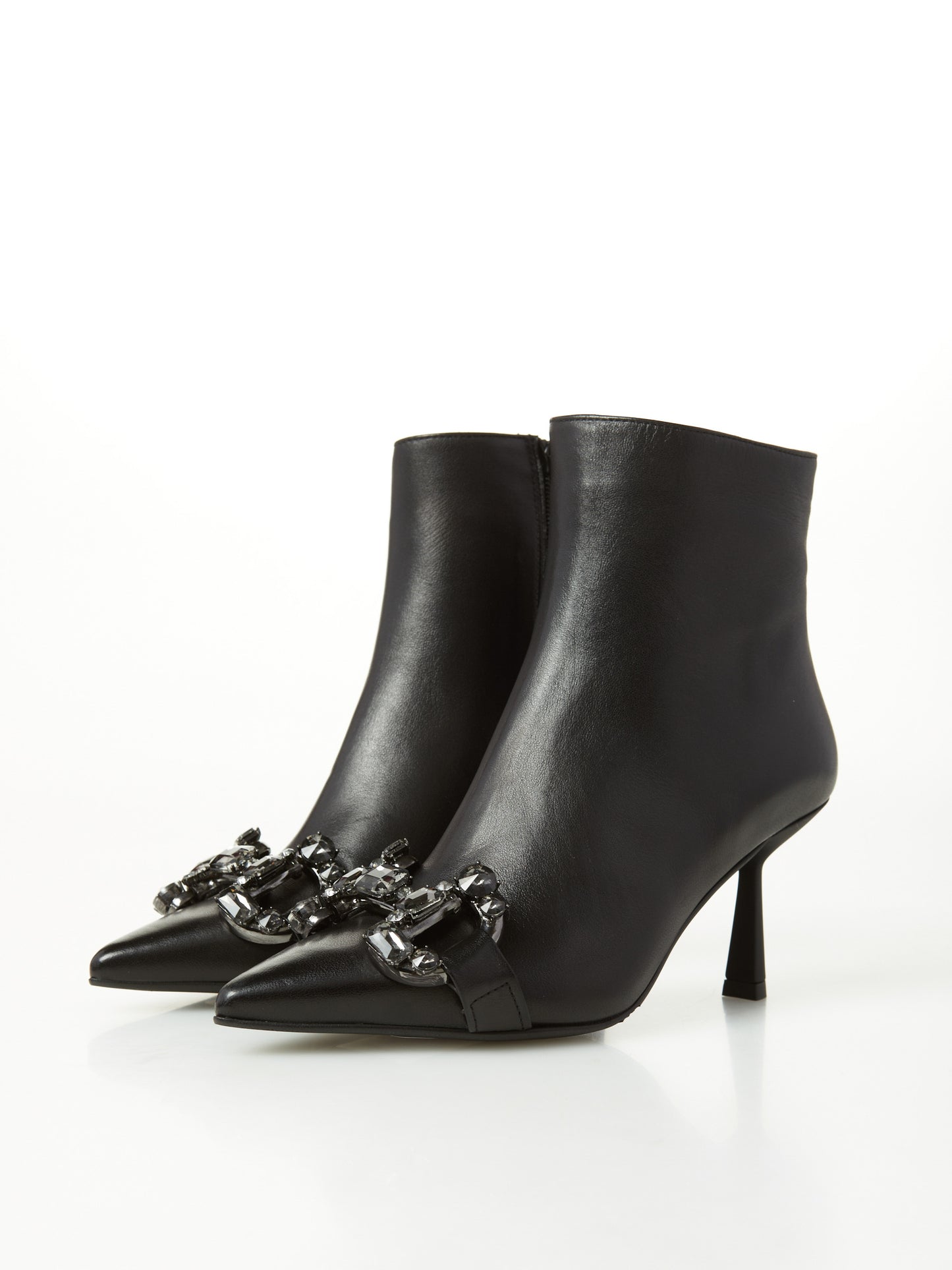 Stivaletto In Pelle Con Accessorio OVYE