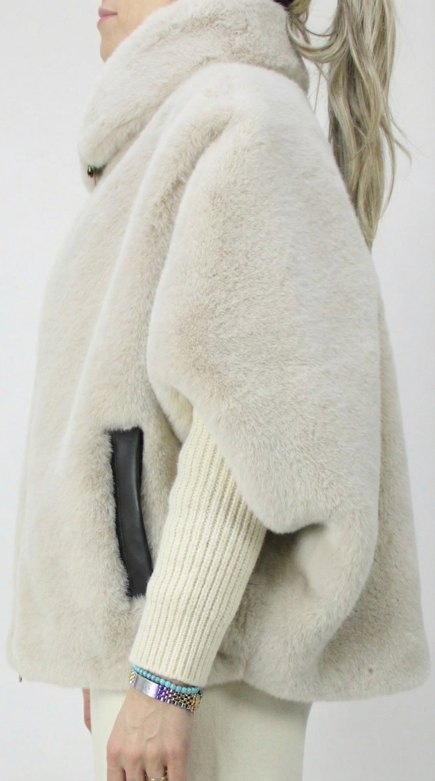 CAPPA IN PELLICCIA ECOLOGICA 12519095G PASTA MOTEL.