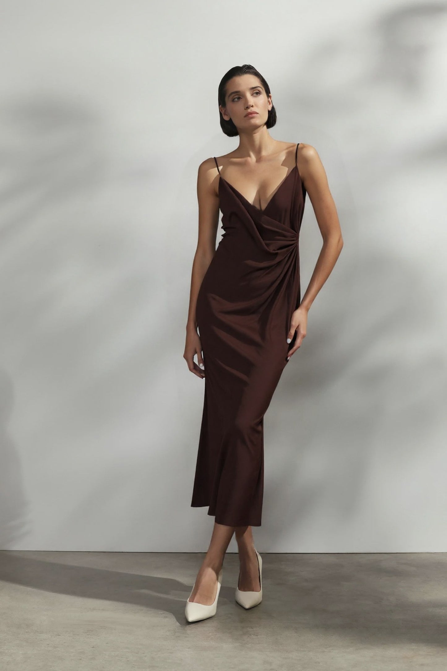 ABITO MIDI DRAPPEGGIATO EFFETTO SATIN EBANO IMPERIAL