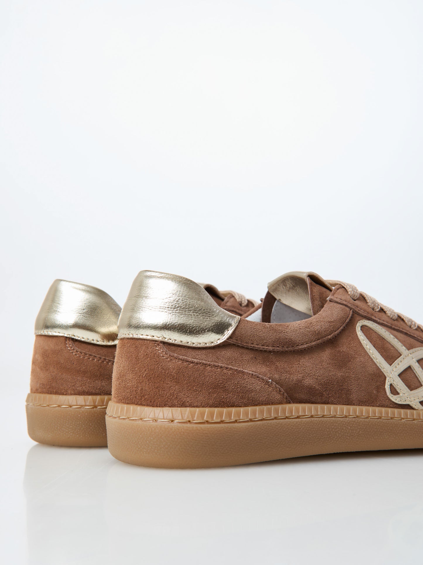 Sneaker In Camoscio CHARLOTTE OVYE