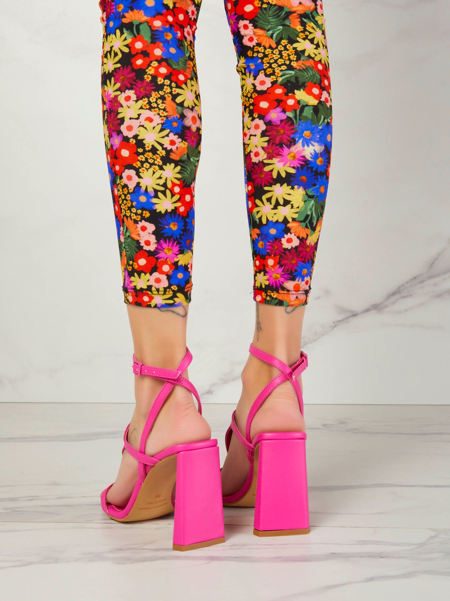 SANDALO CON TACCO OVYE