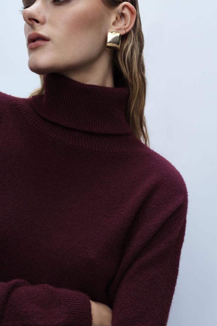Maglione con collo alto e maniche lunghe MARSALA IMPERIAL.