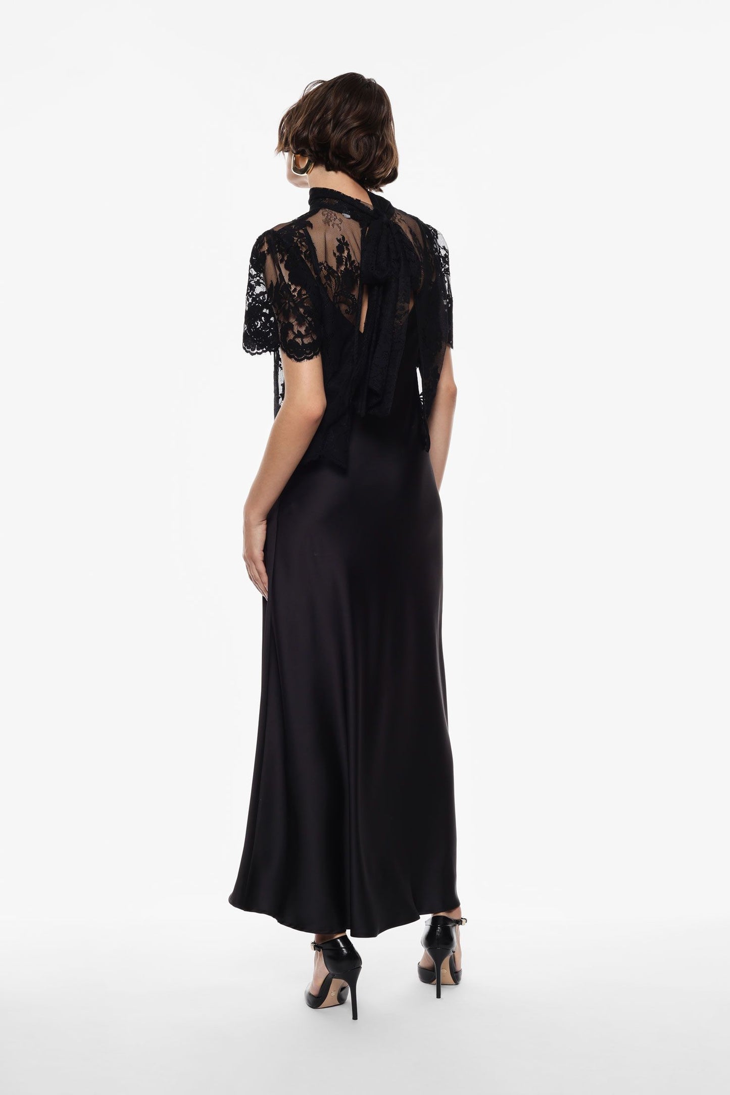 ABITO LUNGO CON MANICHE CORTE IN PIZZO  AFSAKBA NERO IMPERIAL.