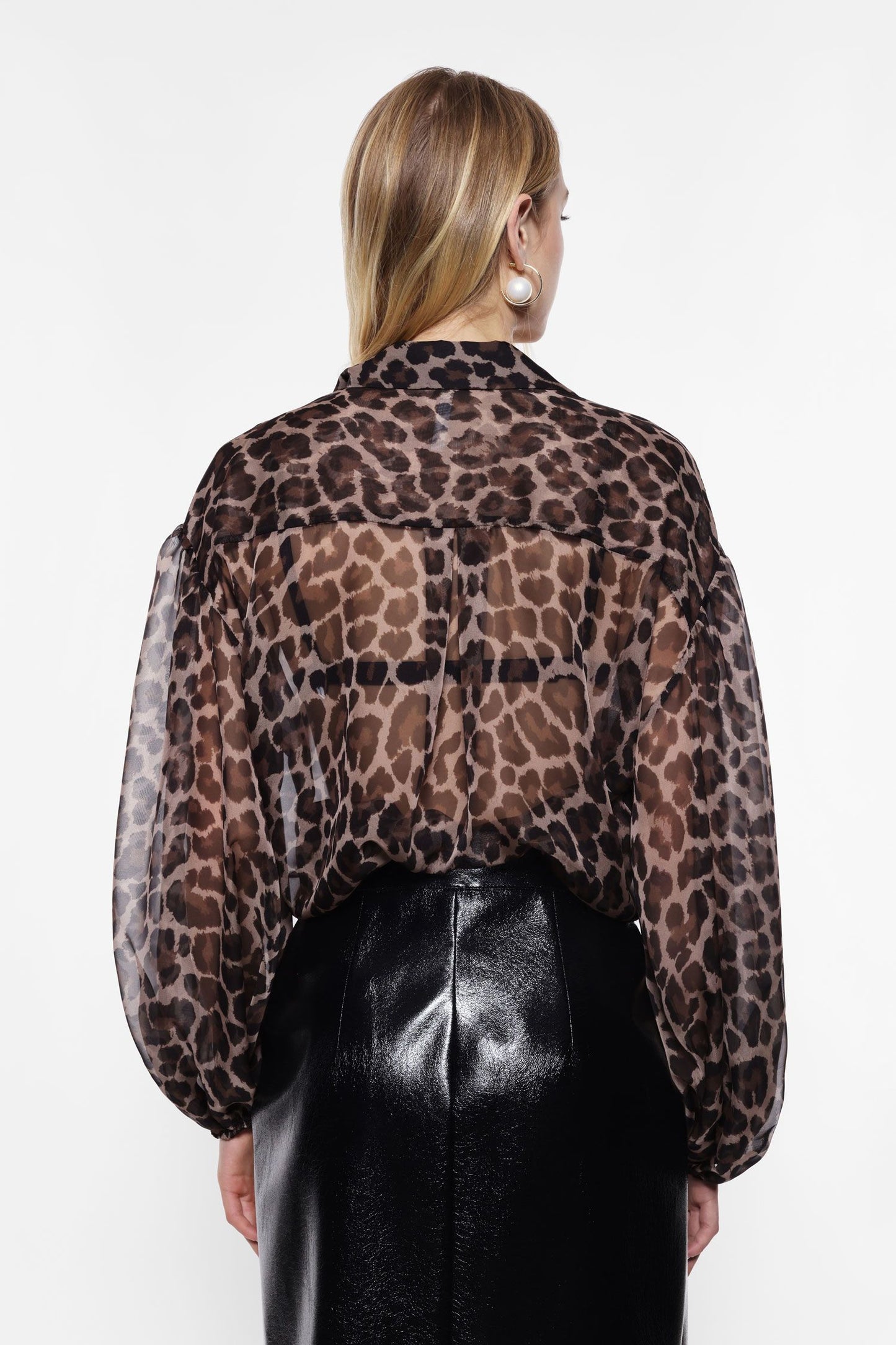 CAMICIA STAMPA ANIMALIER E NODO CAMMELLO/MORO IMPERIAL.