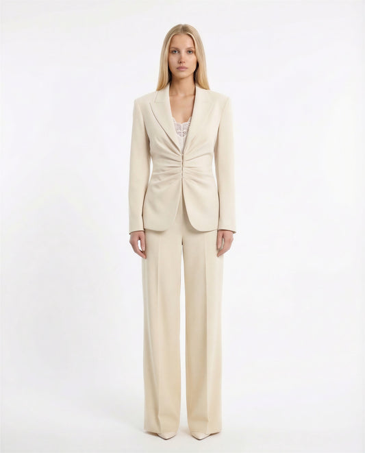BLAZER CON ABBOTTONATURA FRONTALE E SPALLE STRUTTURATE JBO6LJT BURRO IMPERIAL.