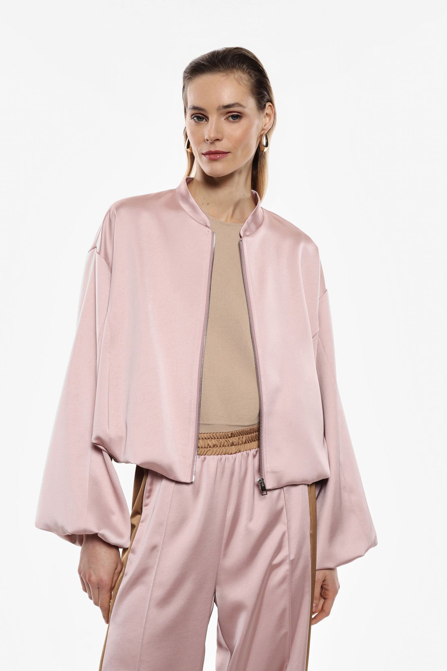 GIUBBOTTO  GIUBBOTTO BOMBER SATINATO CON ZIP TABACCO IMPERIAL.