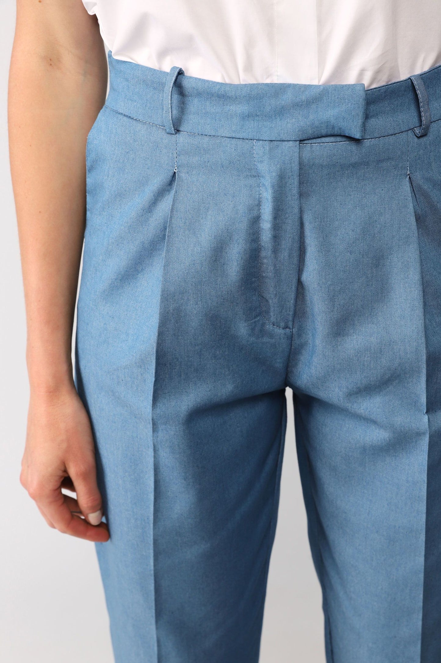 PANTALONI STRAIGHT CROPPED MONOCOLOUR CON PIEGA STIRATA IMPERIAL