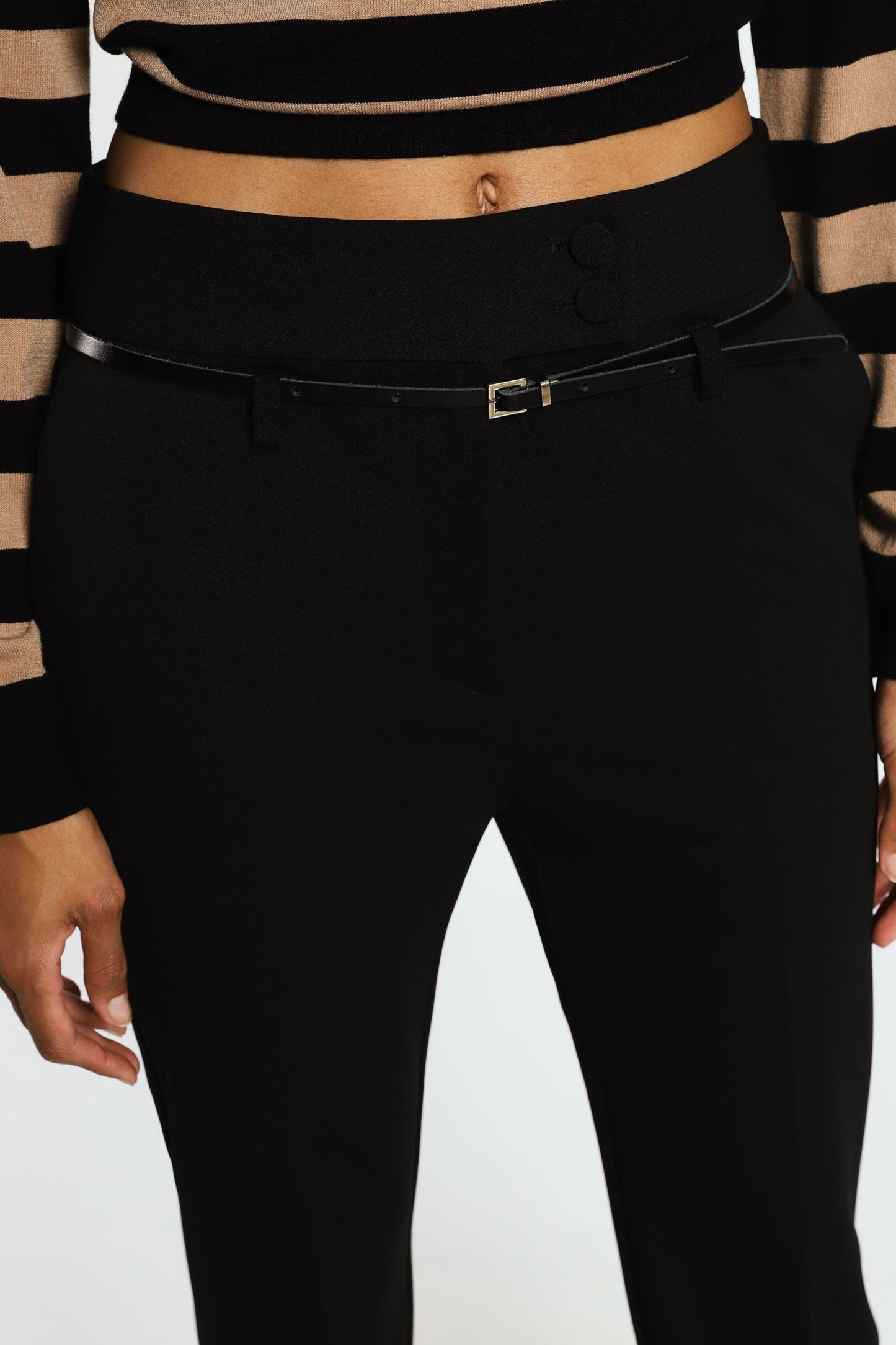Pantaloni straight monocolour con chiusura laterale e cintura IMPERIAL