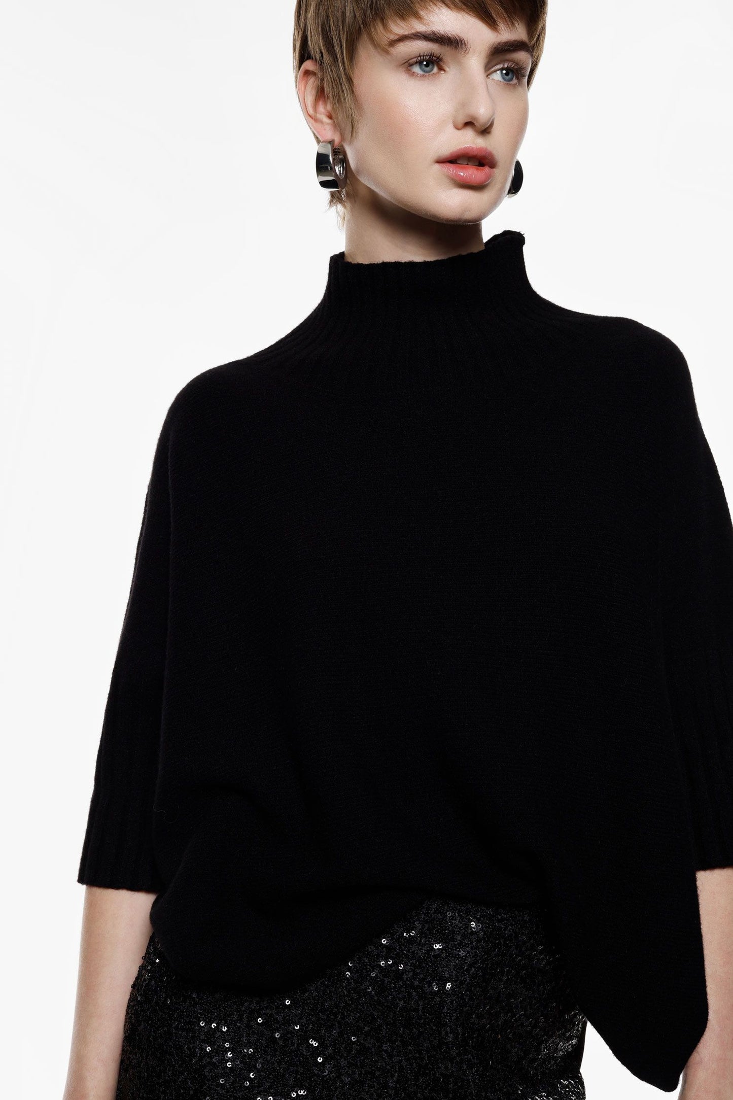 MAGLIA TURTLENECK MANICHE A MEZZO BRACCIO M3025859 NERO IMPERIAL.