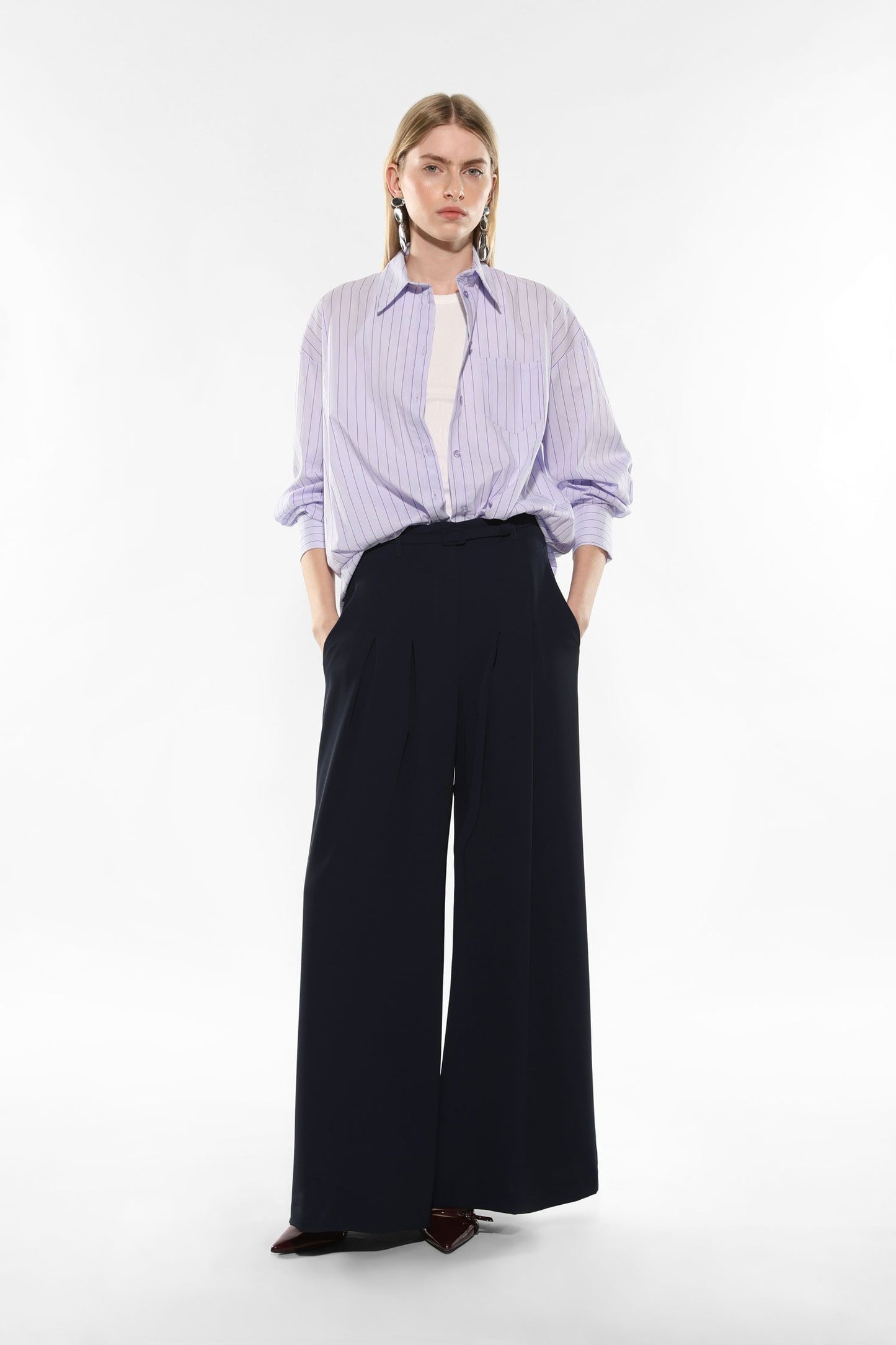 Pantaloni a palazzo monocolour con pinces e cintura IMPERIAL