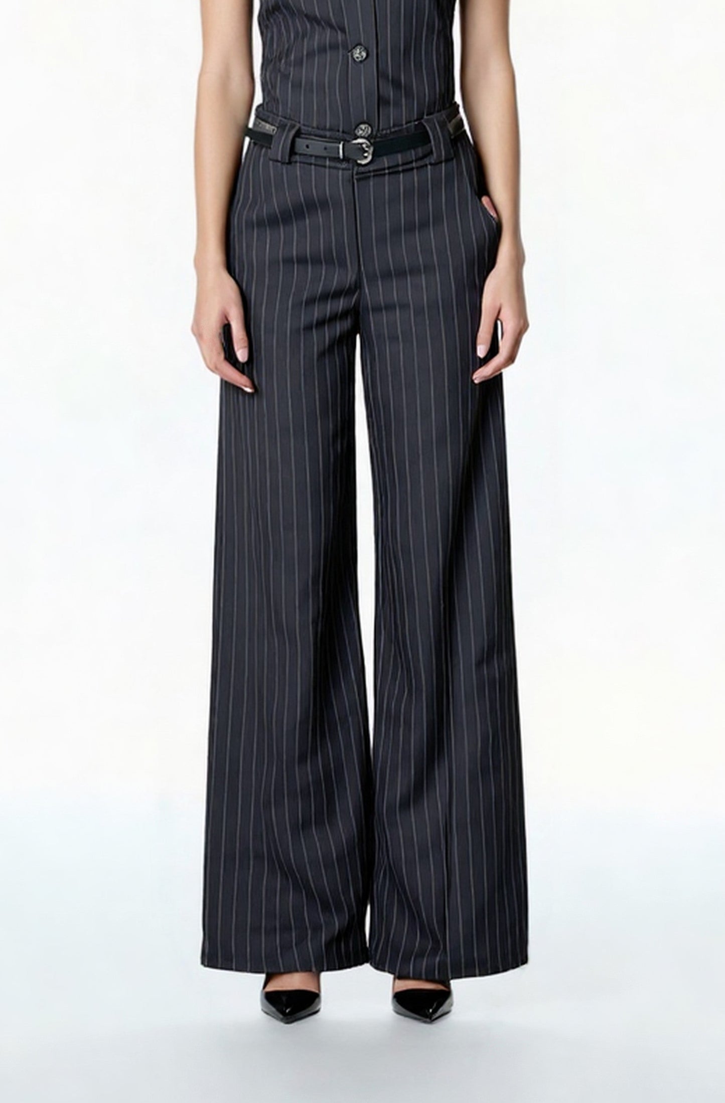 TENSIONE IN PANTALONE PALAZZO GESSATO
