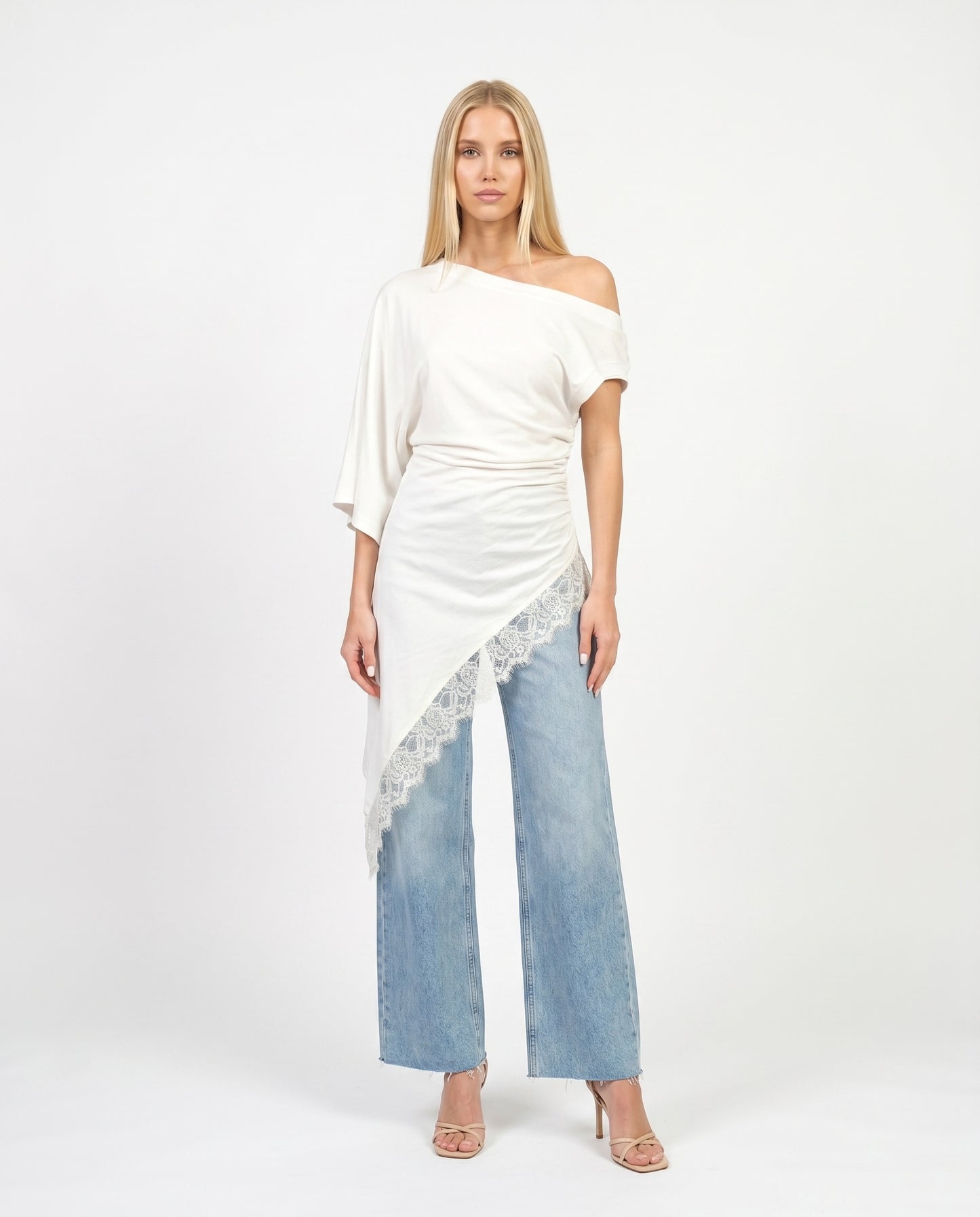 T-SHIRT ASIMMETRICA CON PIZZO PE260198 PANNA TENSIONE IN.