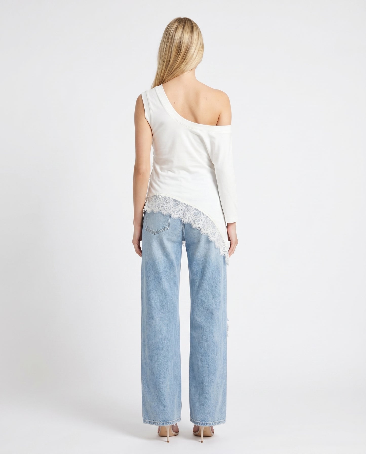 T-SHIRT ASIMMETRICA CON PIZZO PE260198 PANNA TENSIONE IN.