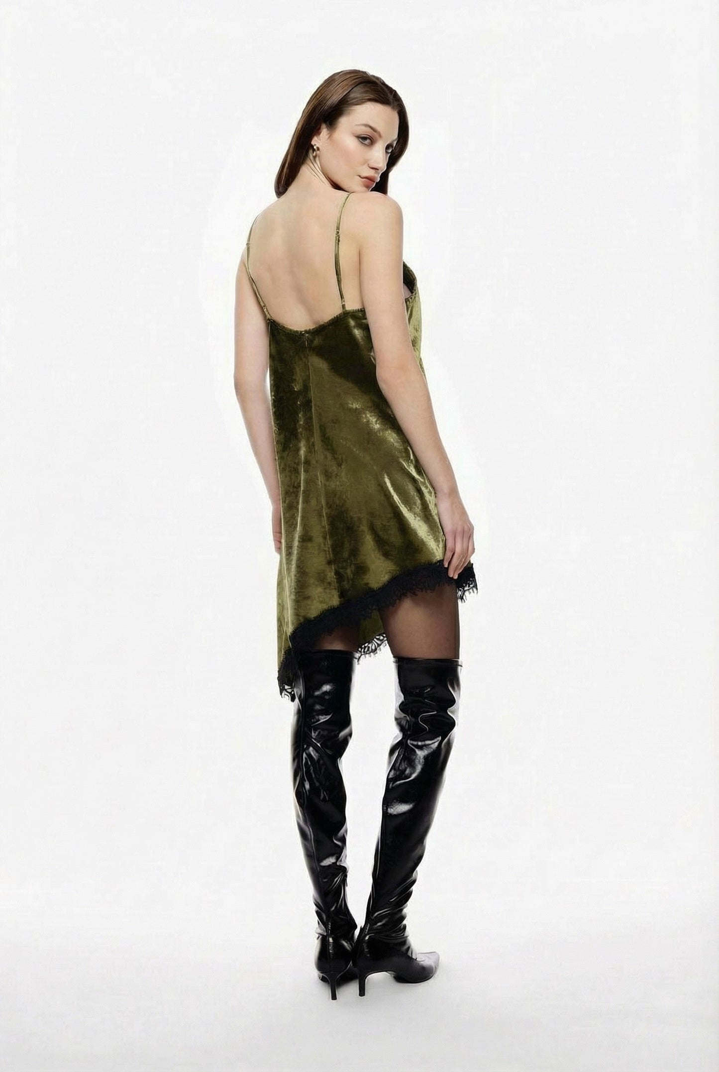 ABITO IN VELLUTO E PIZZO AFXUKXO OLIVA IMPERIAL.