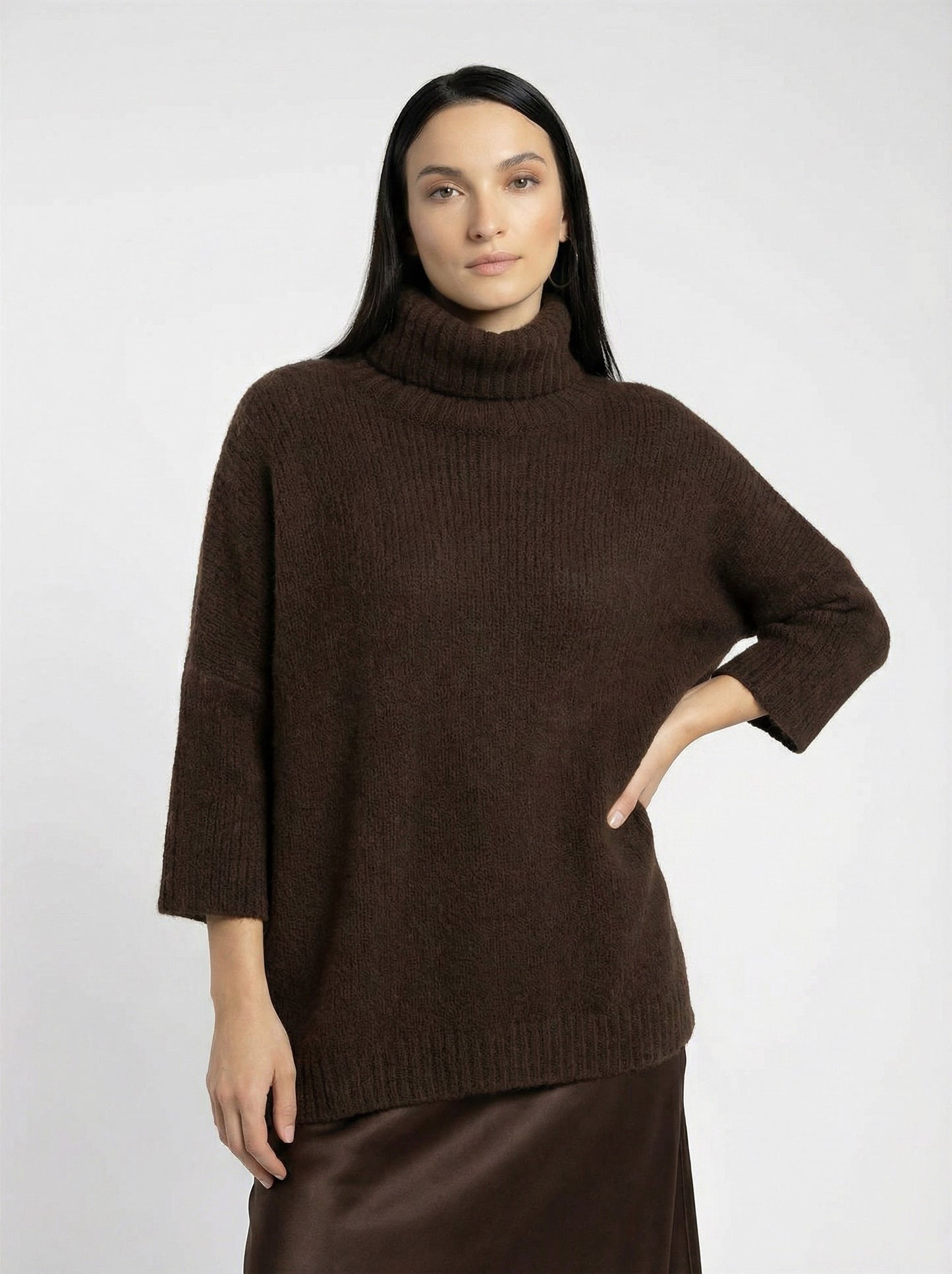 MAGLIA OVERSIZE COLLO ALTO M3025889 MORO IMPERIAL.