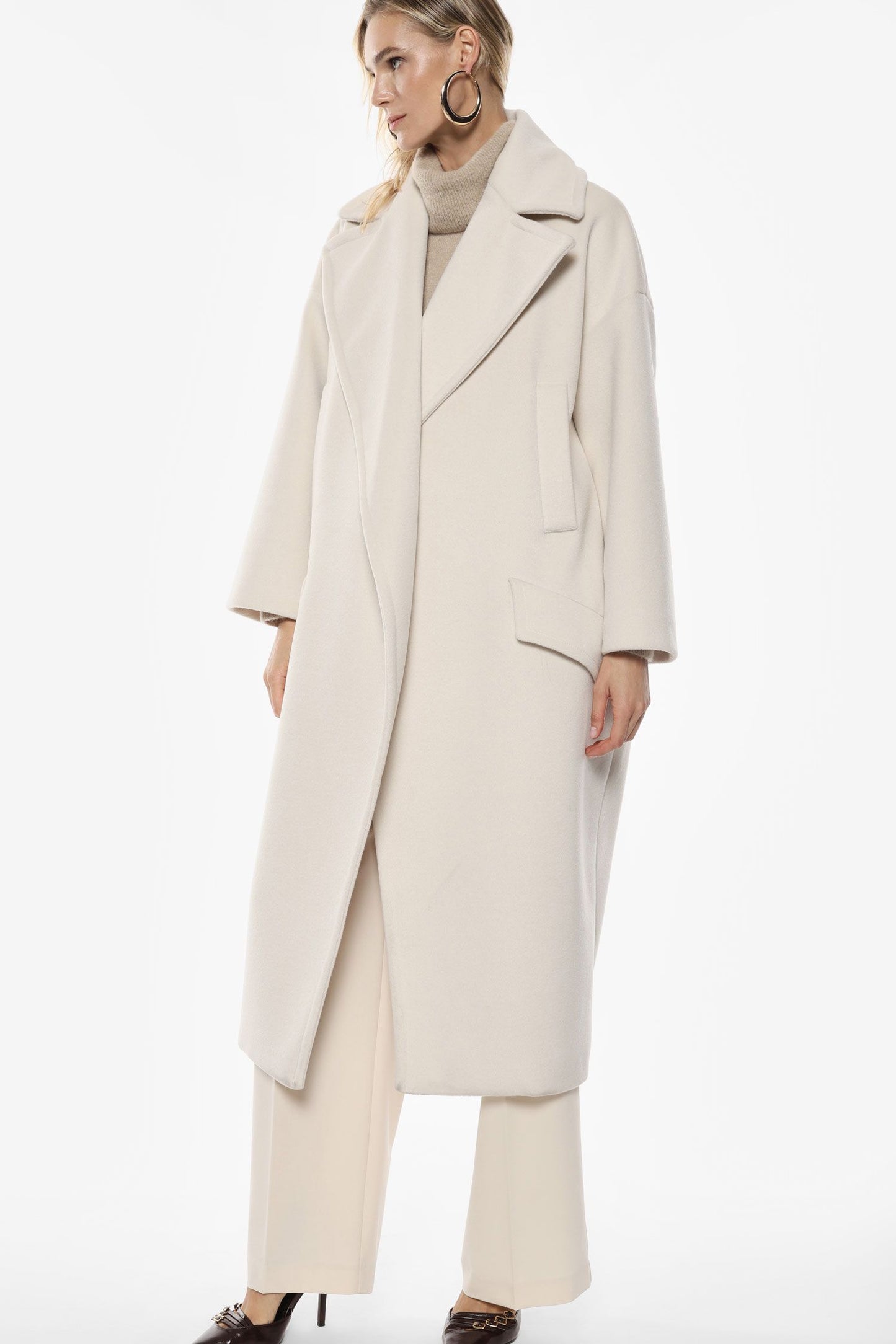 CAPPOTTO OVER CON MAXI REVERS E TASCHE KG26KLY PANNA IMPERIAL.