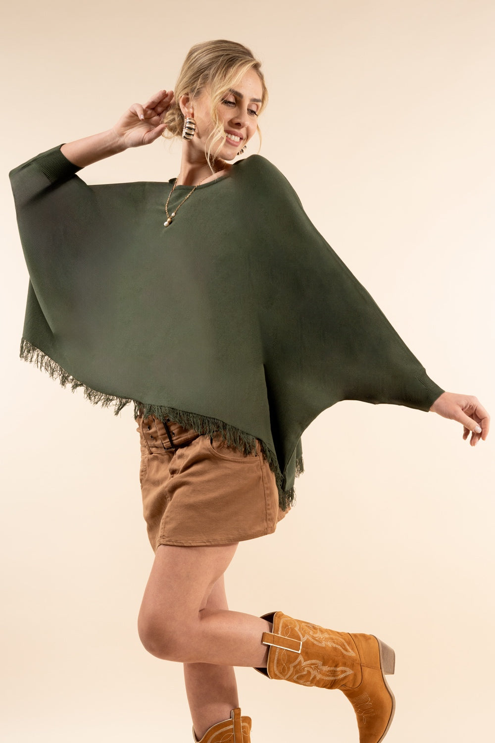 KIMONO CON FRANGETTE KONTATTO